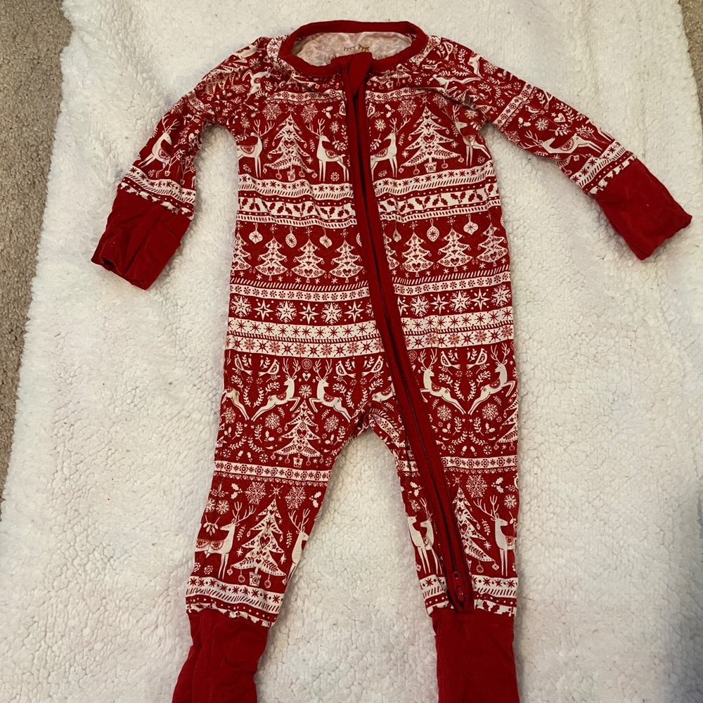 Little sleepies reindeer cheer